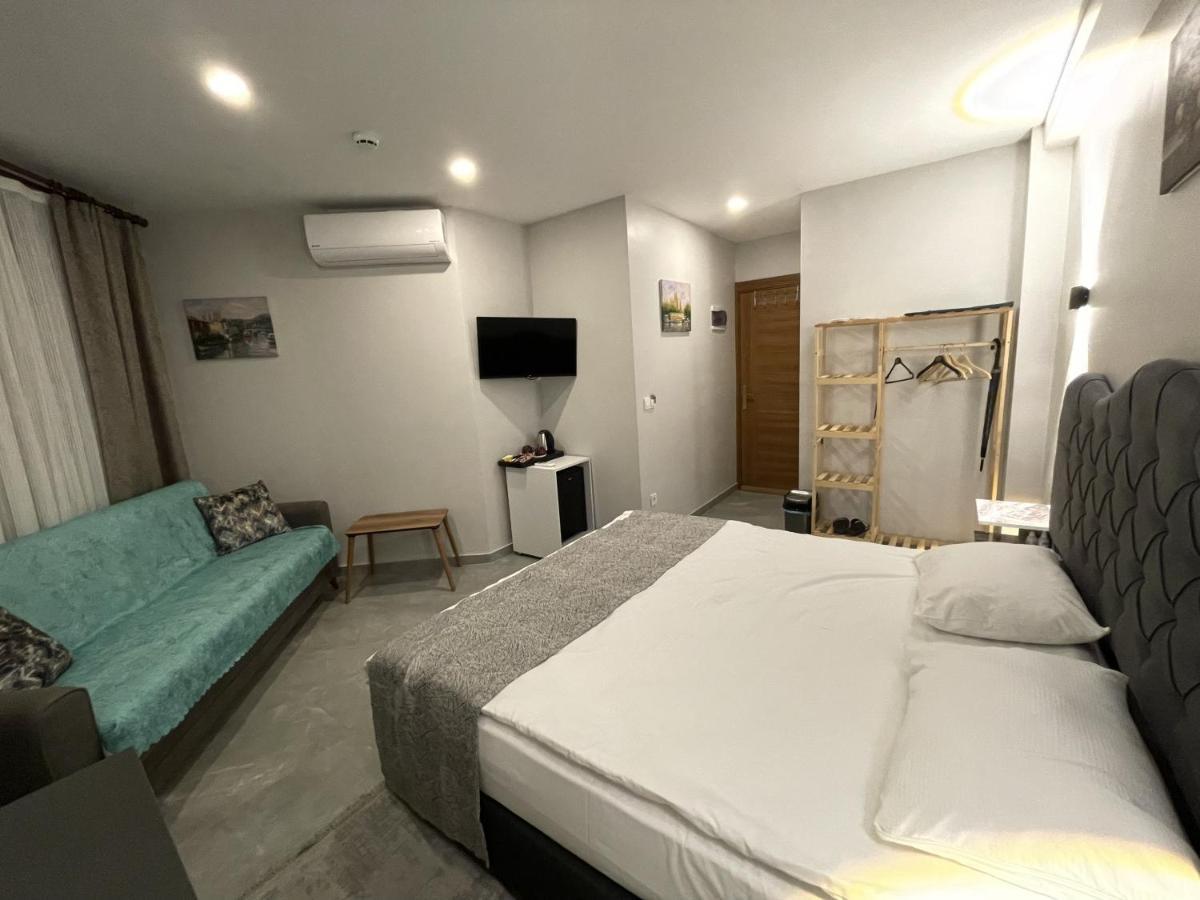 Turna Hotel Istanbul Bagian luar foto
