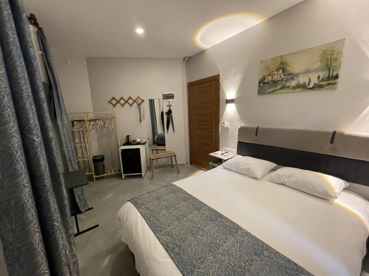 Turna Hotel Istanbul Bagian luar foto